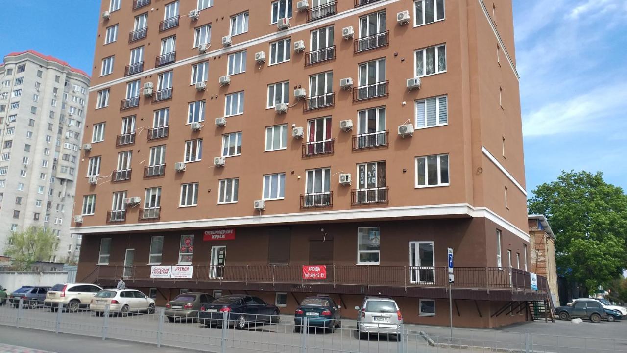 Белая Студия Вокзал Харьков-Пассажирский Exterior foto